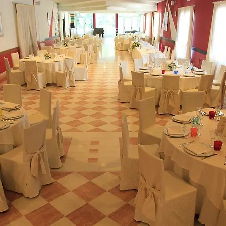 Park Italia 3* Тецце-суль-Брента