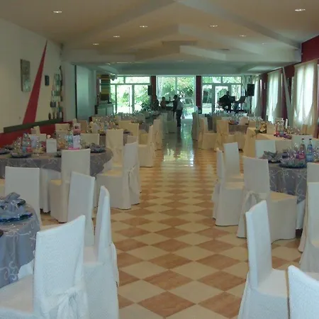 Park Italia 3* Тецце-суль-Брента