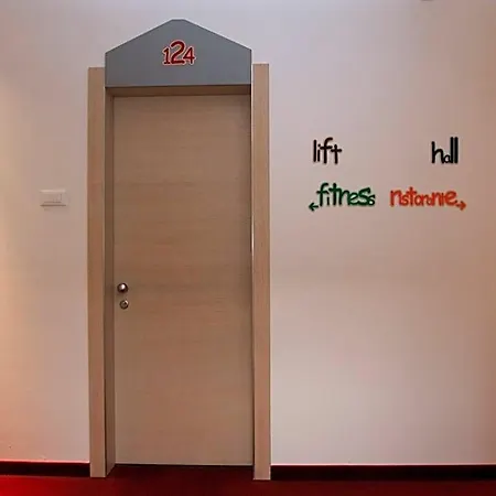 Park Italia Hotel 3*