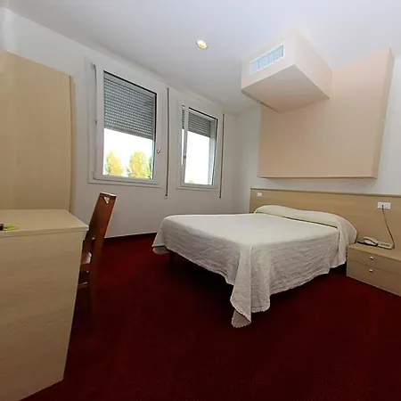 Hotel Park Italia 3*